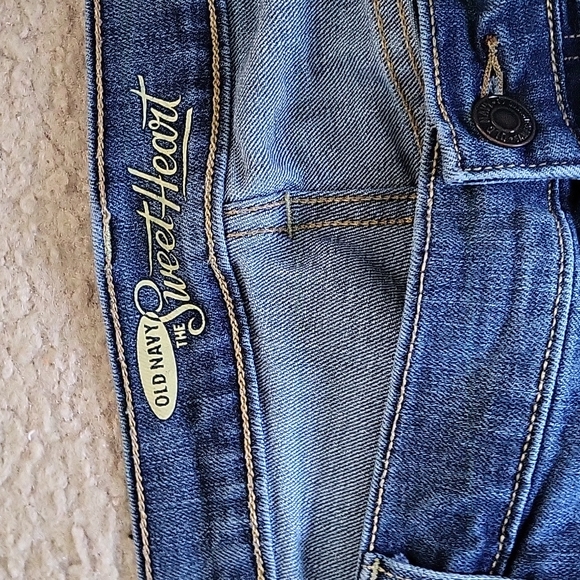 2 Pairs of Old Navy Jeans - Picture 7 of 10
